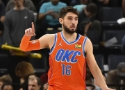 米兰真人-国王力克尼克斯，费沃斯惊艳世界