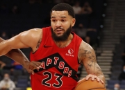 米兰体育app-猛龙横扫活塞，范弗利特表现抢眼的简单介绍