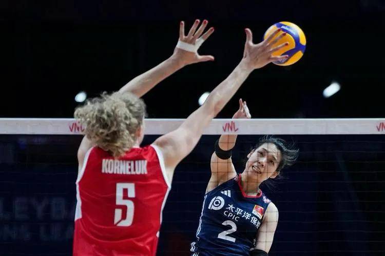 恩古瓦夏日梦幻重重助之战法国联赛前十的简单介绍