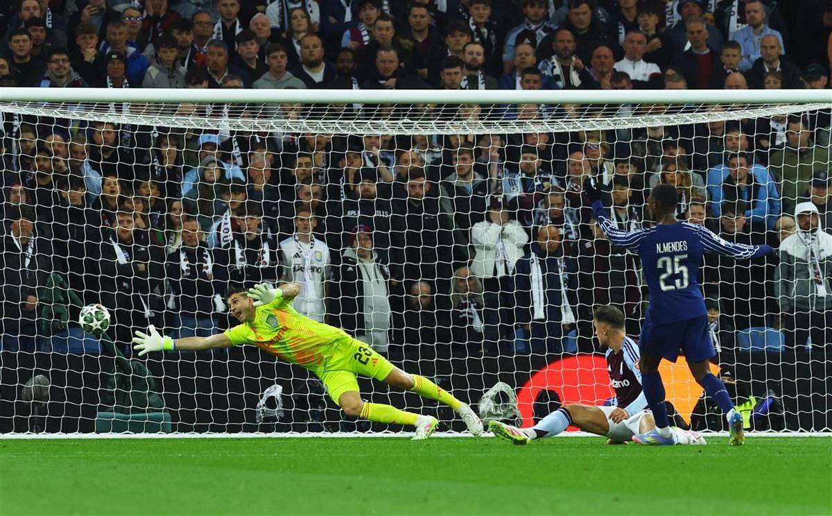 阿森纳击败切尔西，重返欧冠位置