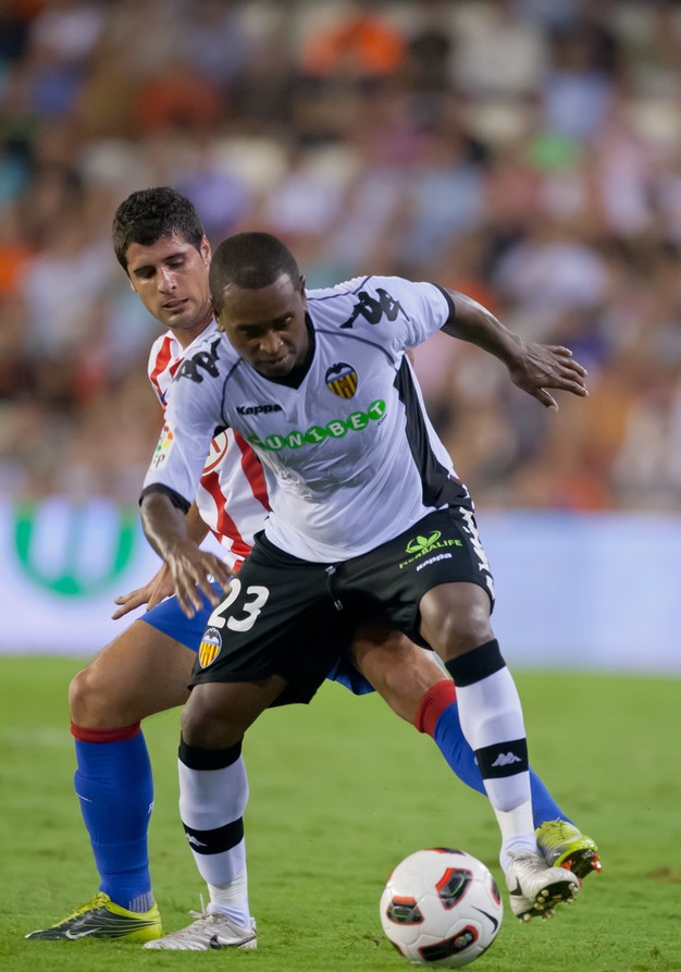 包含里昂客场胜利，士气高昂迎接下一场比赛的词条