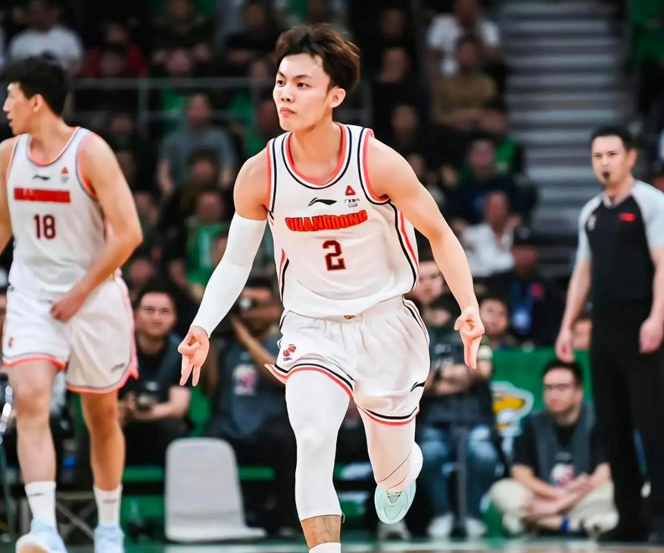 包含亚洲篮球联赛迎来一场大对决，精彩纷呈的词条