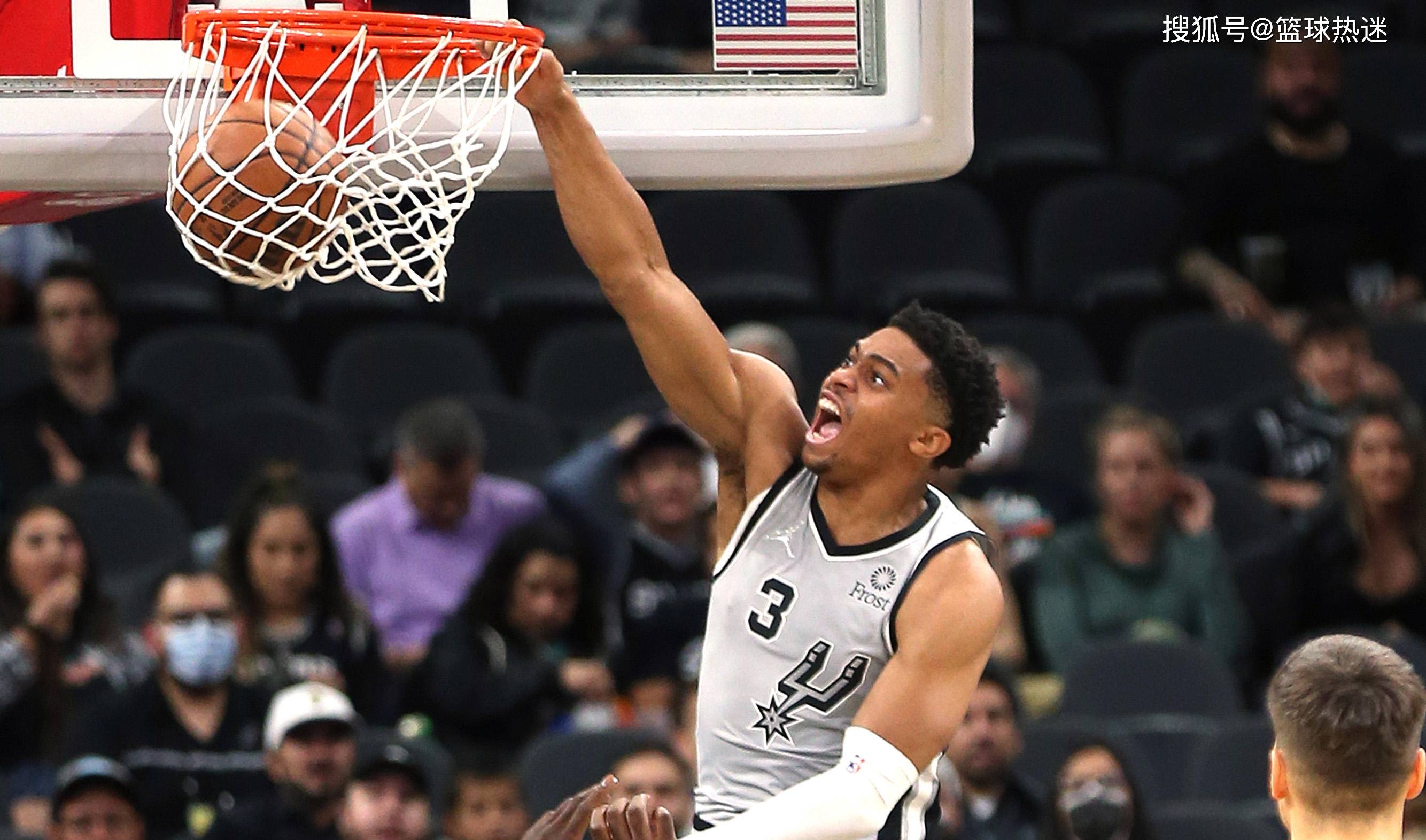 马刺大胜骑士，吉梅内斯全场记三分