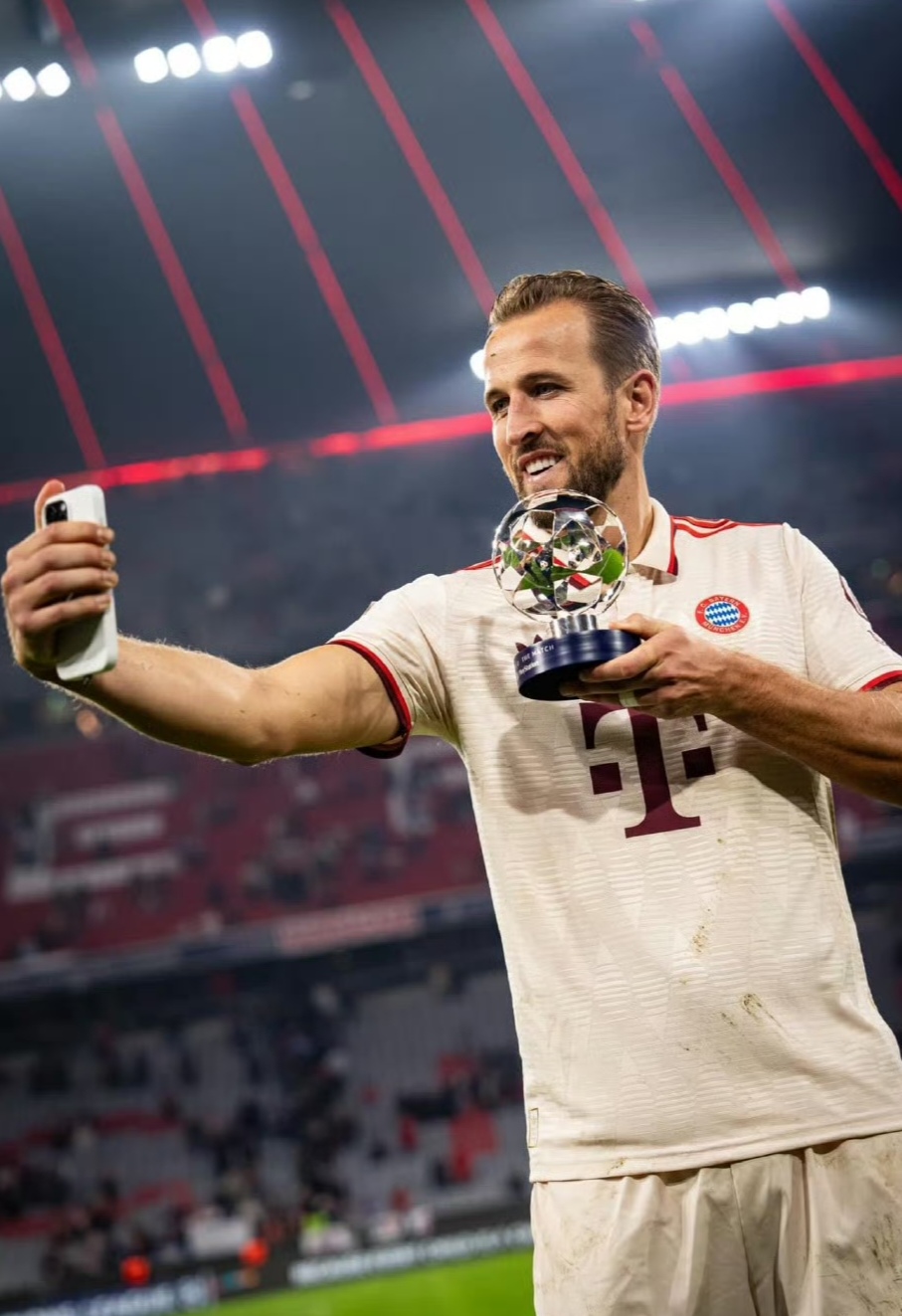 英格兰名将凯恩帽子戏法，帮助球队赢得欧洲杯小组赛胜利