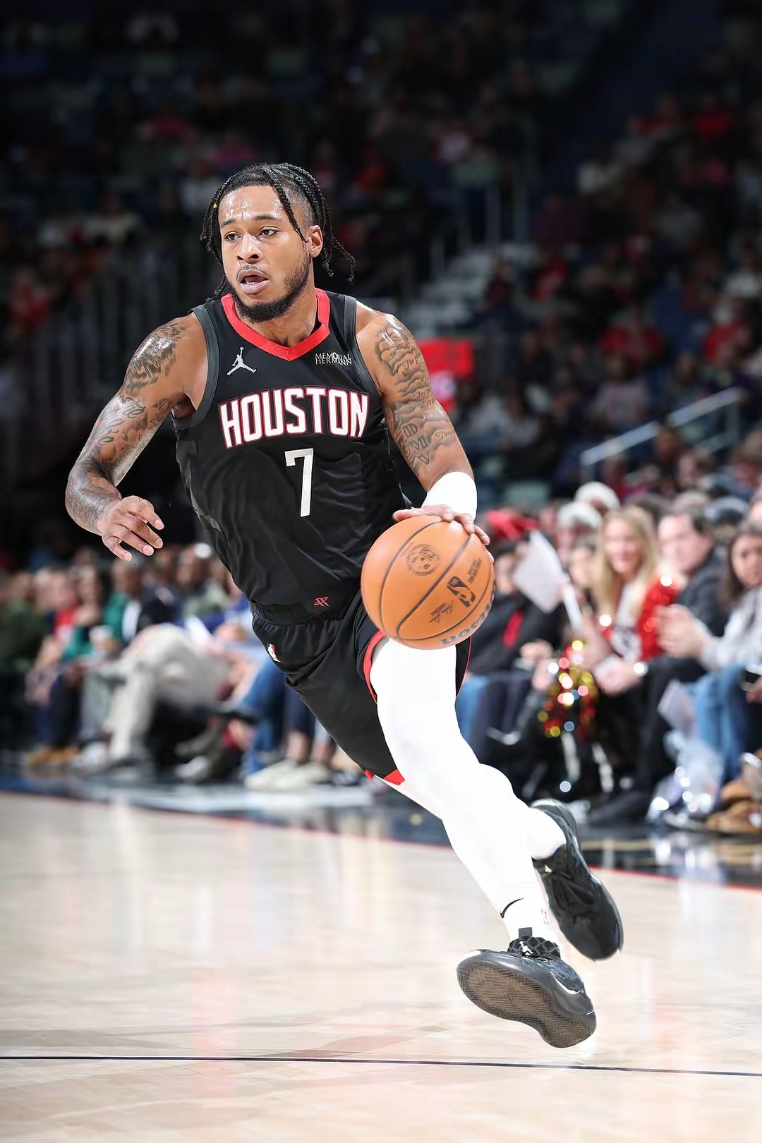 火箭擒灰熊，继续保持势头