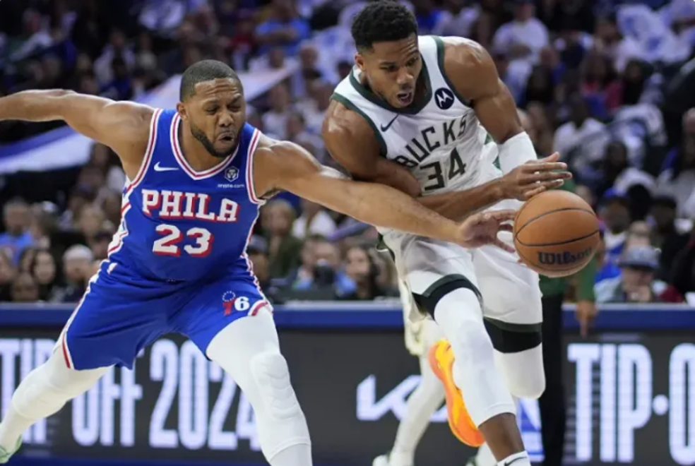 雄鹿惜败76人保持榜首