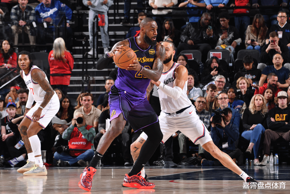 快船大胜湖人，取得重要胜利