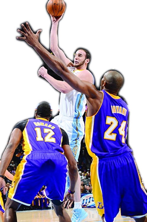 紫金军团击败小牛，取得两连胜