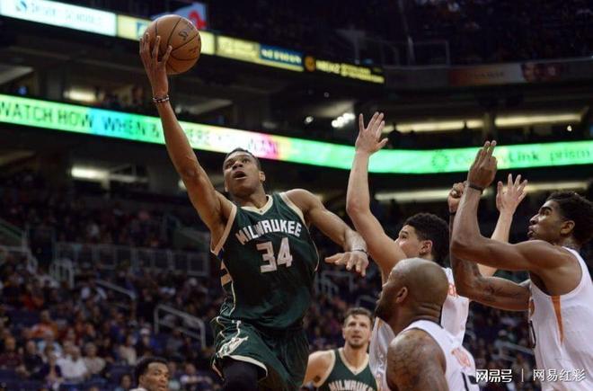 包含小牛主场击败公鹿,卢的词条 包含小牛主场击败公鹿,卢的词条