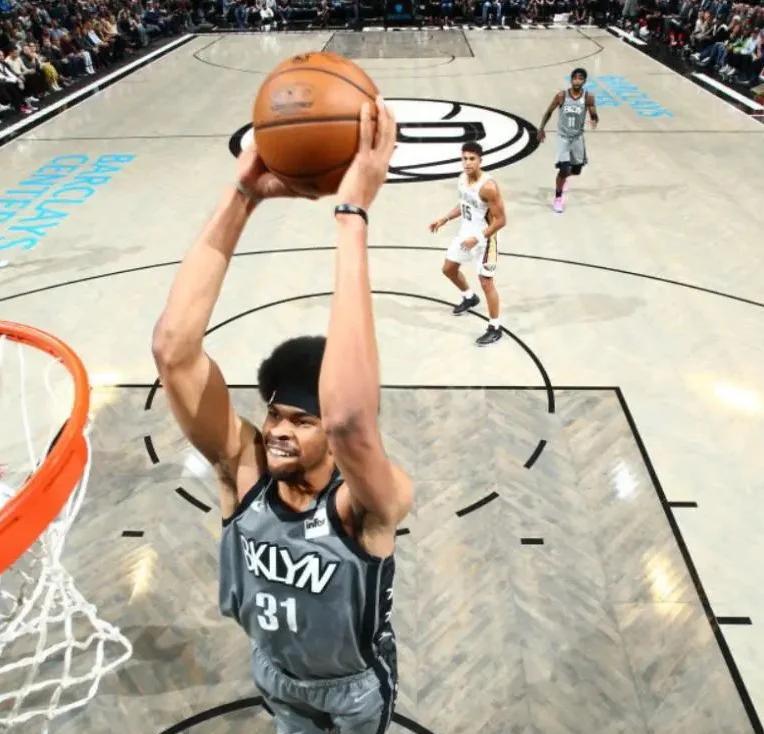 篮网力克掘金,欧文砍下35分 篮网力克掘金,欧文砍下35分