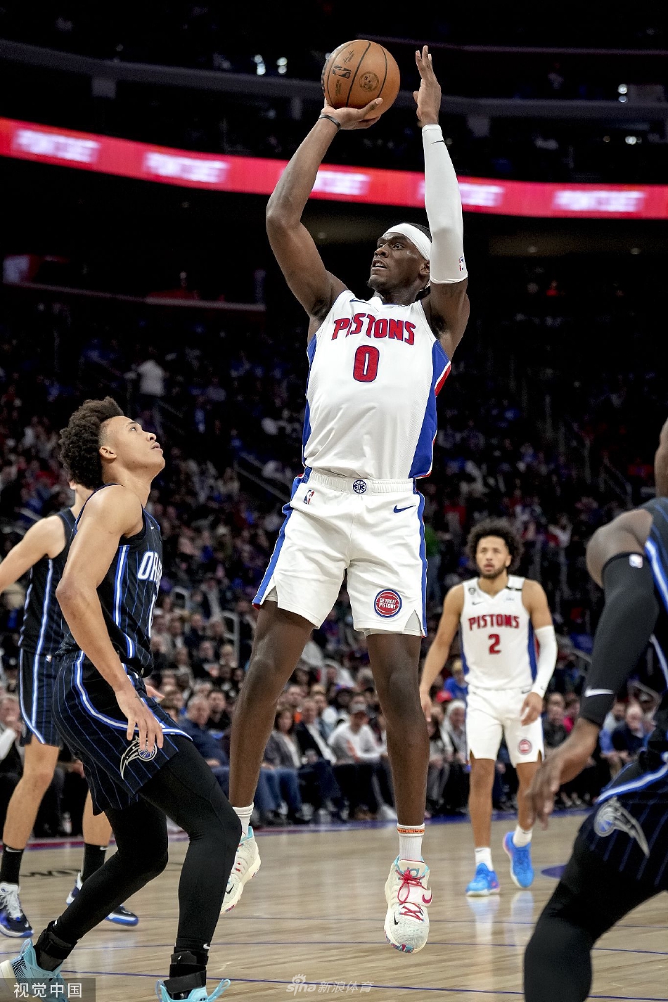 活塞主场大胜魔术，霍伯特砍下27分的简单介绍