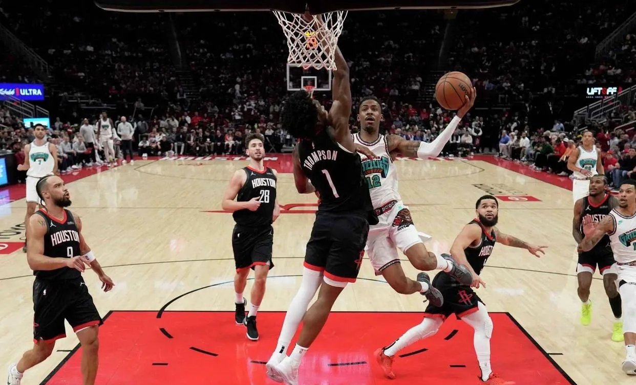 火箭大胜灰熊登顶西部