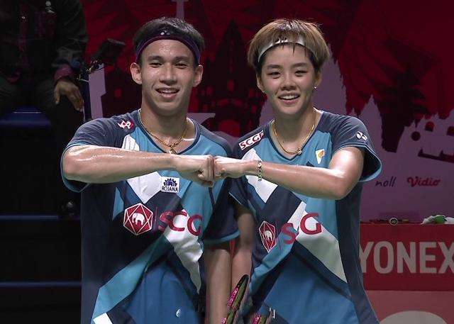 丹麦队碾压印度队，黄鸭组合带队取胜